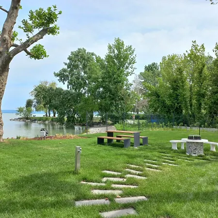 Апартаменты Platan With Lakeview