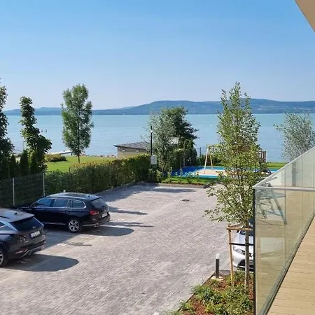Апартаменты Platan With Lakeview