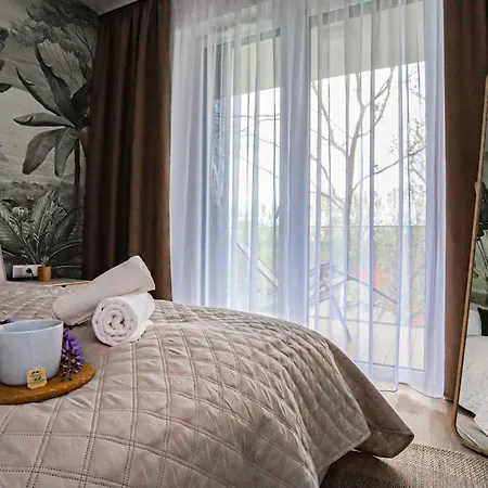 Platan With Lakeview * Балатонбоглар