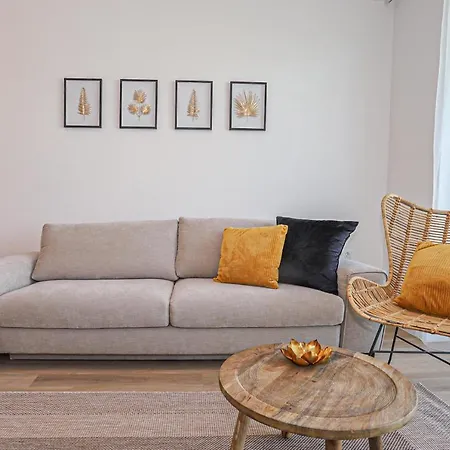 Platan With Lakeview * Балатонбоглар