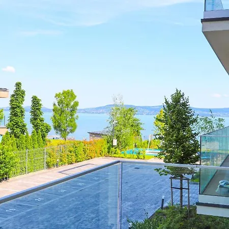 Platan With Lakeview Апартаменты