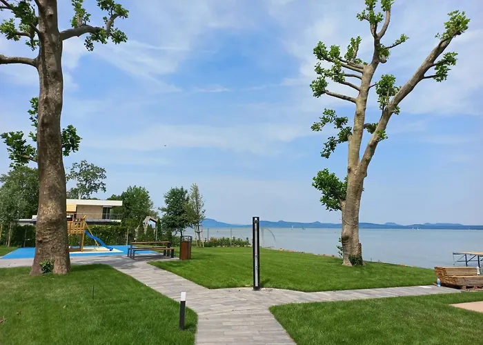 Platan With Lakeview Balatonboglár