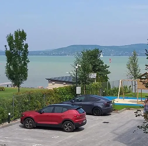 Apartman Platan With Lakeview *
