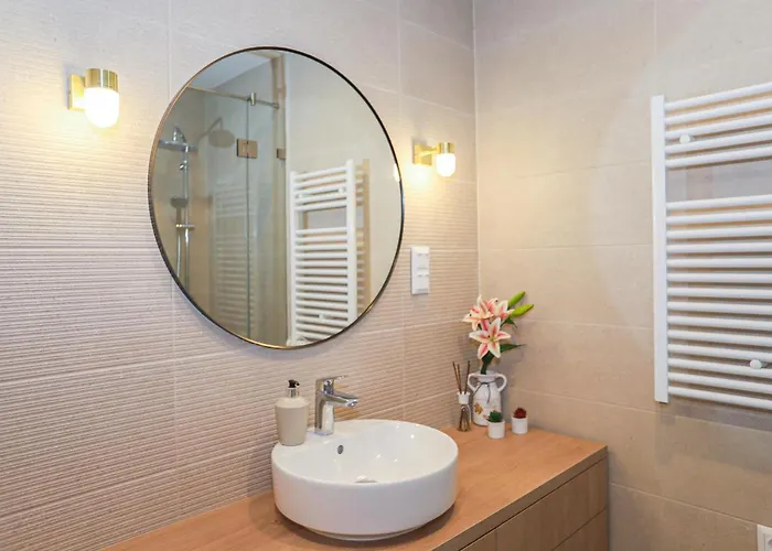 Platan With Lakeview Apartman